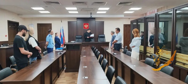 ⚖️ В Иркутске вынесли приговор отцу и несовершеннолетнему сыну по делу об убийстве посетителя кафе.