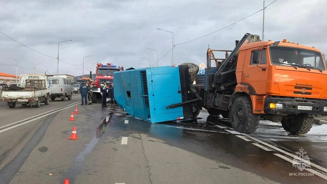 🚛 Под Читой КамАЗ разлил до 300 литров дизтоплива